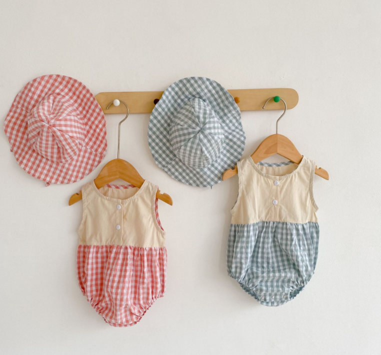 2-Piece Baby Bodysuit & Sun hat Set (2)